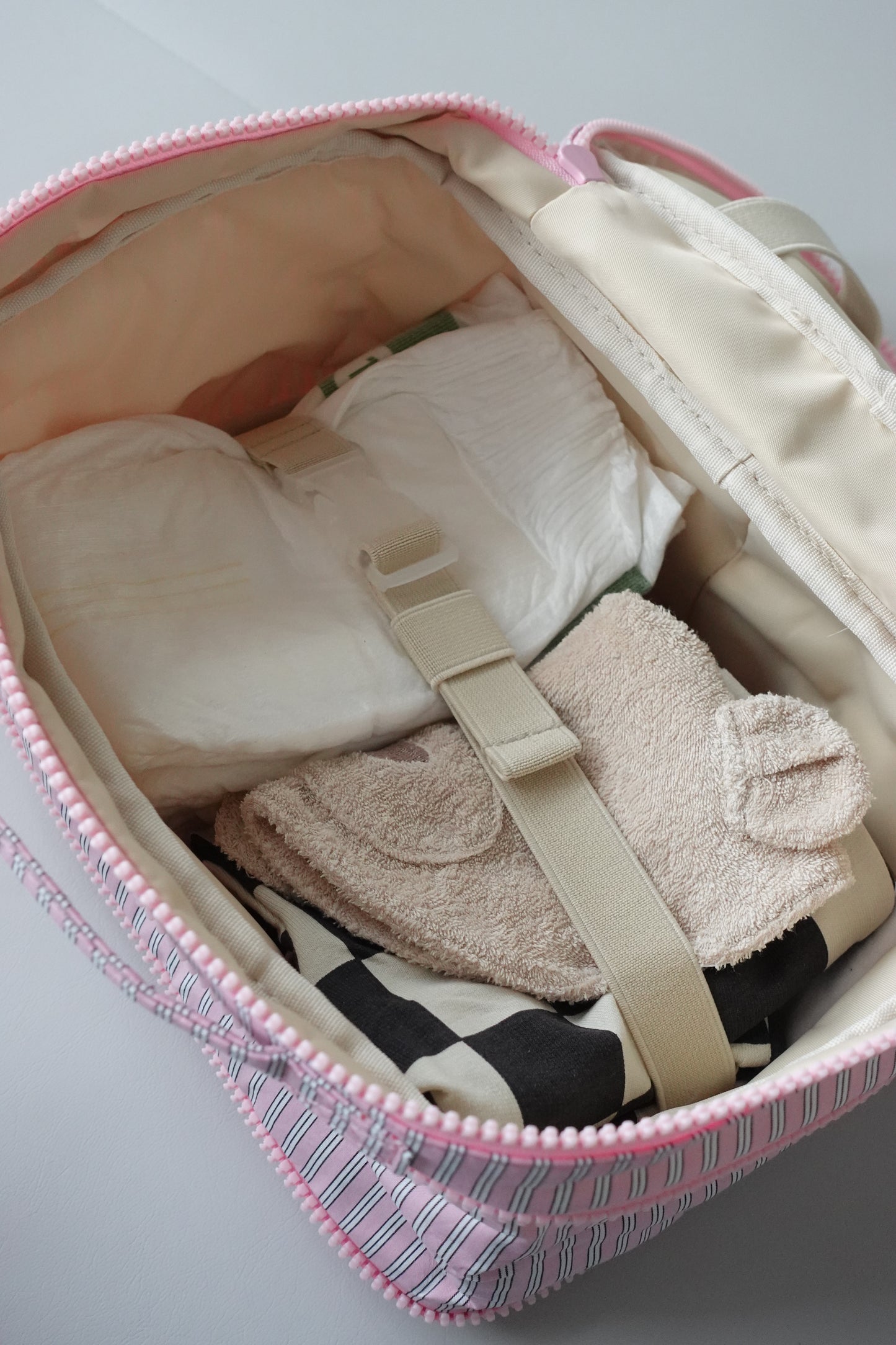 【予約販売】Stripe diaper pouch / PINK