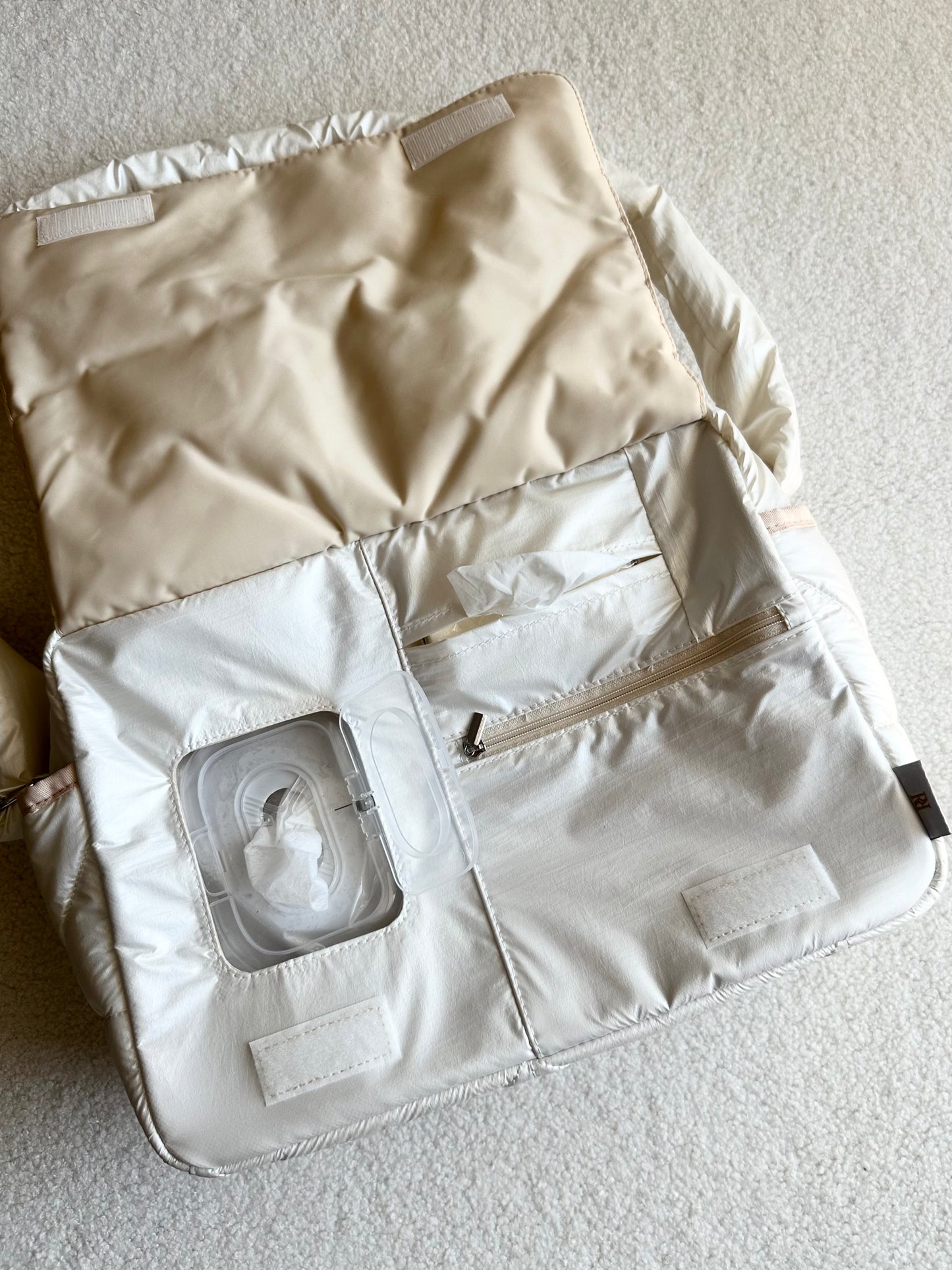 Cross quilt bag / White – RICH RAISE Cross quilt bag / White – RICH RAISE
