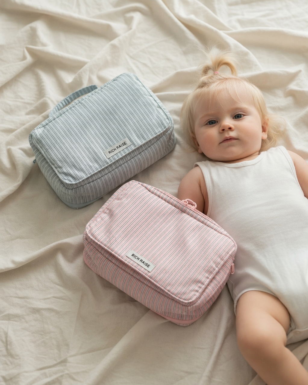 Stripe diaper pouch Blue / Pink